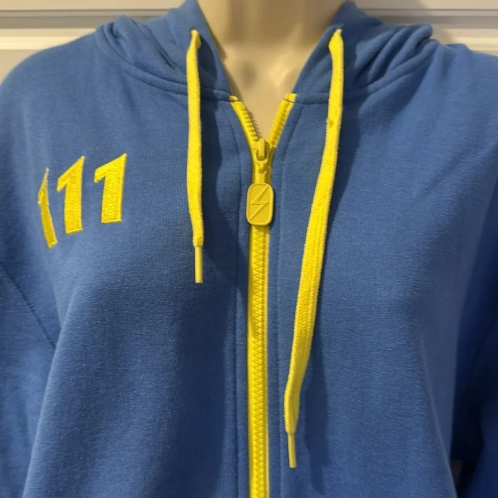 Fallout Vault 111 Hoodie Rare Promo Blue Yellow Bethesda 2015 medium